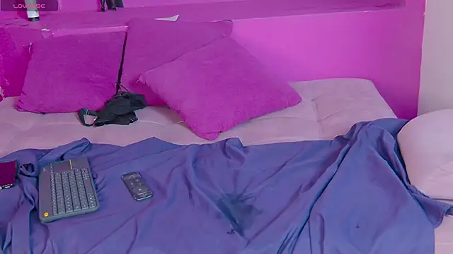 XXX chat uživo modela Blonndie_Noir