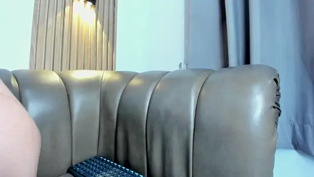 Czat XXX na żywo – Salma_Haleem