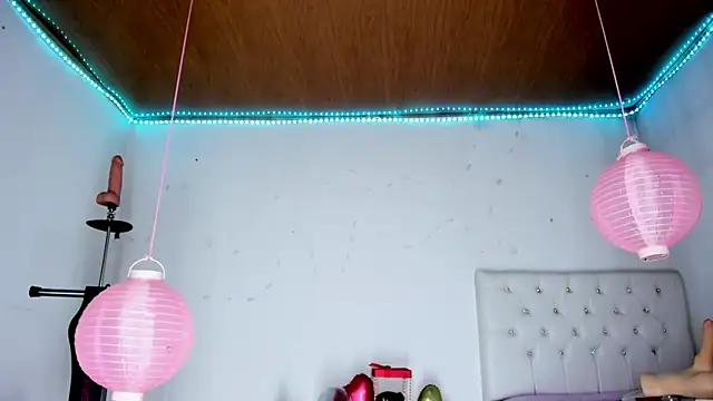 karol_kane: διαδικτυακό σόου στην κάμερα