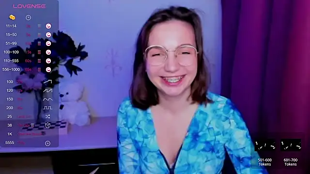 KindHazelHere_ live XXX chat