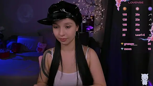 Czat XXX na żywo – SoftyMooon