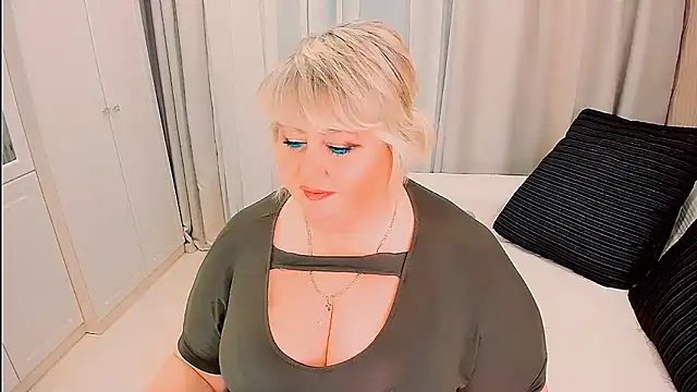 BIGTITSBBW Webcam-Show