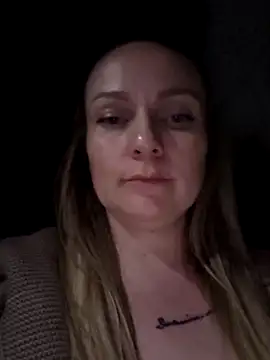 Chatroom XXX en direct de Bondgirl_013