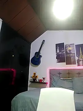 Keyla01_ Live XXX-chat