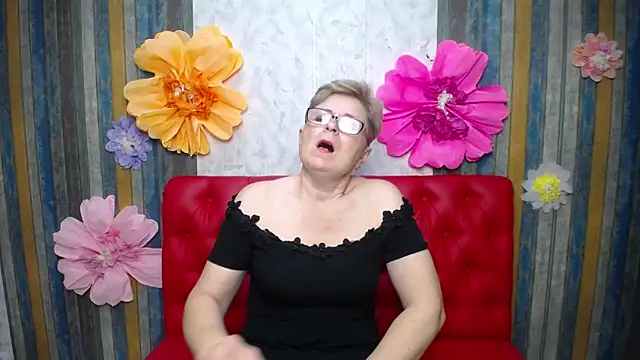 Chatroom XXX en direct de EmiliaGree