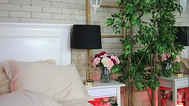 EmillyBronte: онлайн-секс-чат