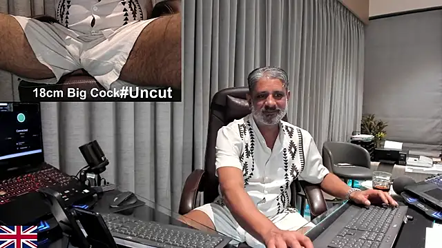 OnlineBossUK Chat XXX in diretta