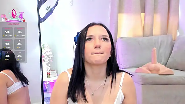 _EmilyJireh_'s Live XXX Chat