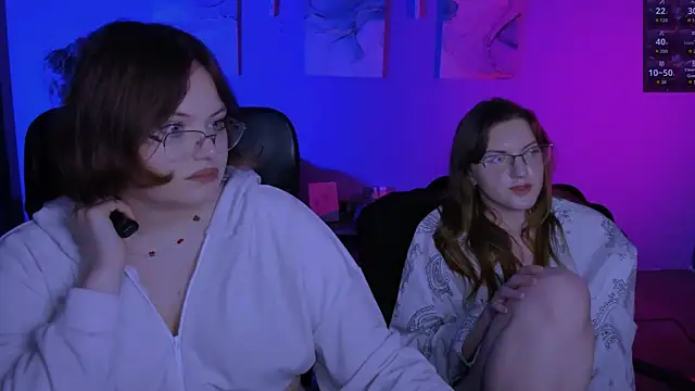 Show modela nikole_kitt na web-kameri