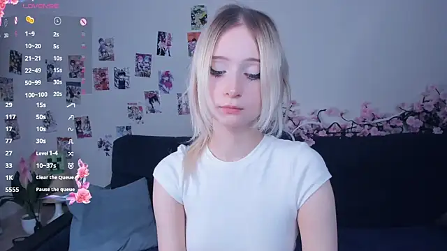 แชท XXX สดของ Megan--chan