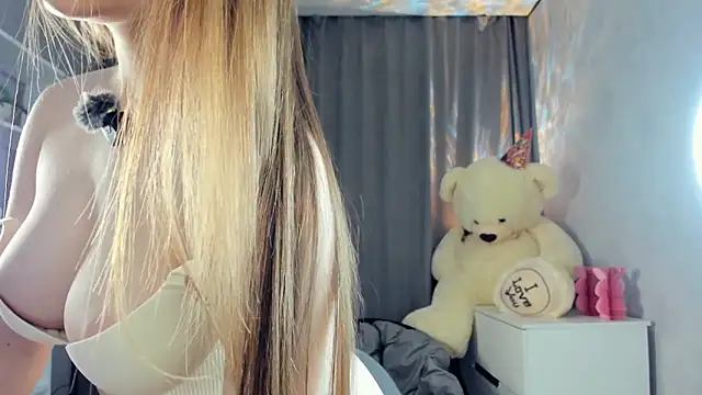 Chatroom XXX en direct de BelleDream