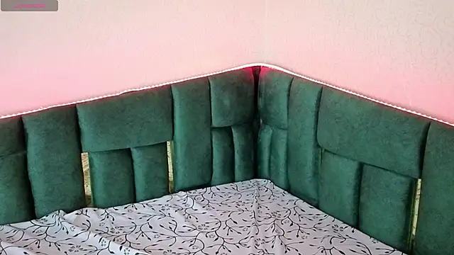 Luvienne's Live XXX Chat