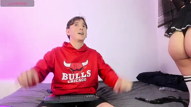 Mariana_and_Ronny 在線直播表演