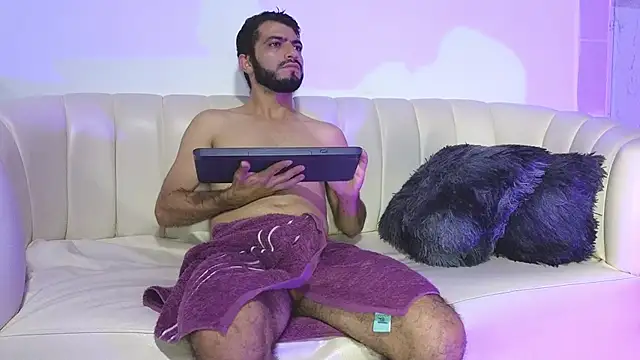 Show modela EmmanuelVoss na web-kameri