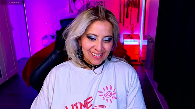 Chatroom XXX en direct de blackwidow_s1