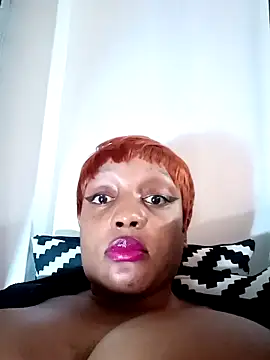 Busty_Bambi's Webcam Show