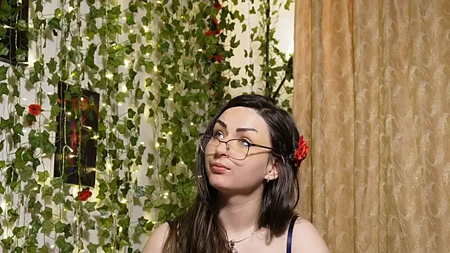 Chatroom XXX en direct de NaughtYHomemadE