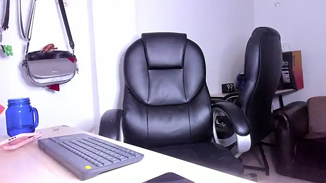 Chatroom XXX en direct de alma_fenix