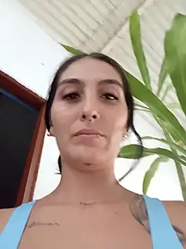 single_mother_indecent Adlı Modelin Canlı XXX Sohbeti