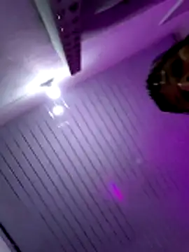 Hairy_pttのライブXXXチャット