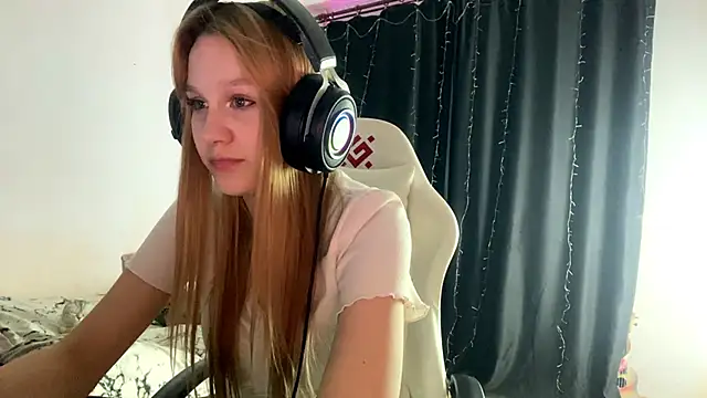 axin_burnellのライブXXXチャット