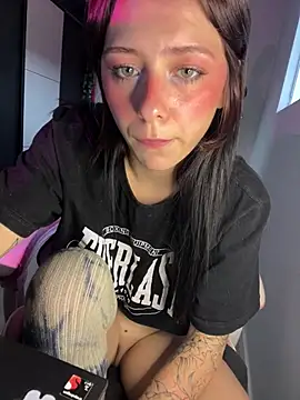 AlaskahoshのライブXXXチャット