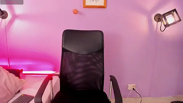 milliesummerのライブXXXチャット