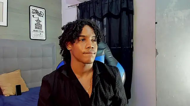 Show modela axel_silva4 na web-kameri