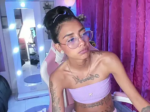 KarlaSlutSkinny__'s Live XXX Chat