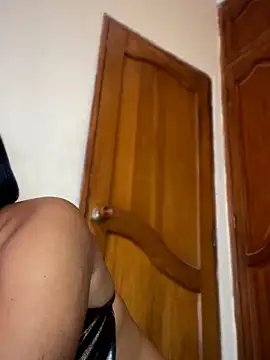 NovaFoxx live XXX chat