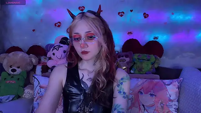 _Devill_Baby: απευθείας συνομιλία ΧΧΧ