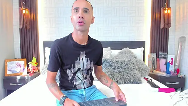 Anghel_Stone 现场XXX聊天