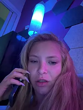 AnastasiaAniess' Live XXX Chat