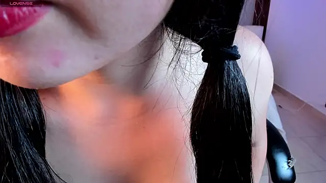 Chat XXX en directo de Alicee_Broownn