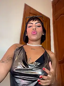 NovaFoxx's Live XXX Chat