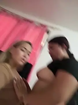 Danielavegax webcam show