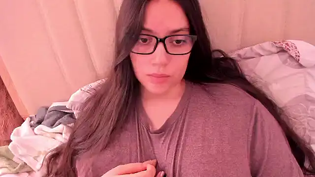 roniewester's Live Chat Room