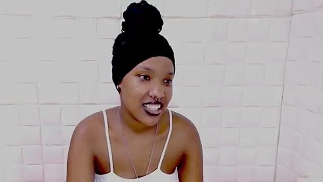 EroticSexyPrada's Live XXX Chat