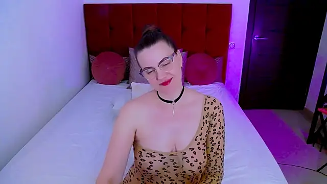 EvelynPorshe's Live XXX Chat