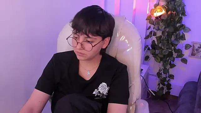 Nathaly_ds Adlı Modelin Canlı XXX Sohbeti