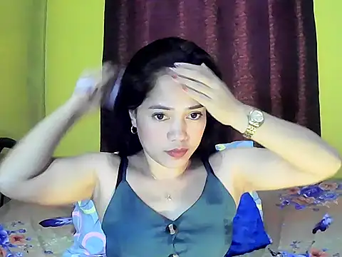 xmaldita18: διαδικτυακό σόου στην κάμερα