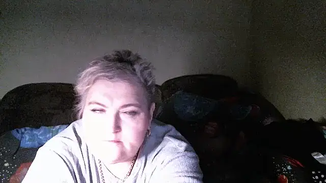 Lana555's Live XXX Chat