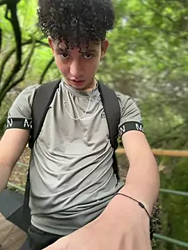 XXX chat uživo modela yoursexyjose