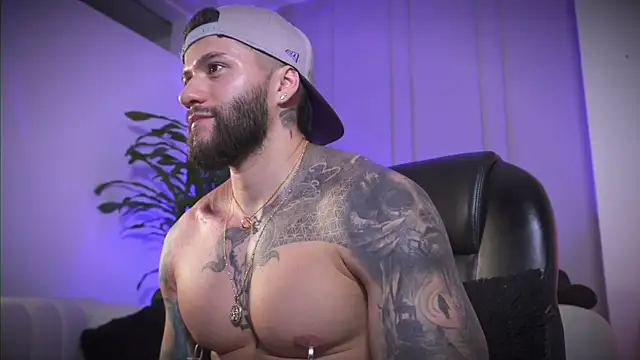 Frank_Farrell's Live XXX Chat