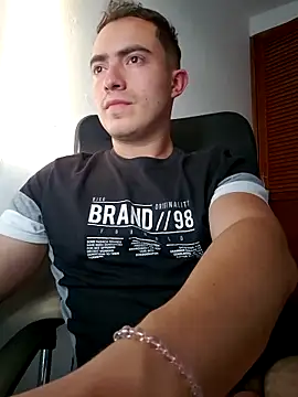 TouchDaddy4's Live XXX Chat