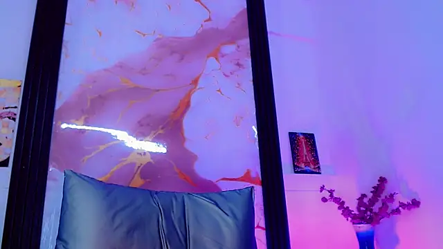 Онлайн чат XXX Diosiris_Riannys