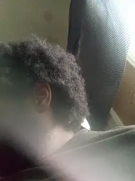 Chatroom XXX en direct de DevinToore