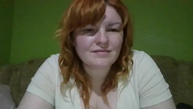 KrisryOxNikss' Live Chat Room