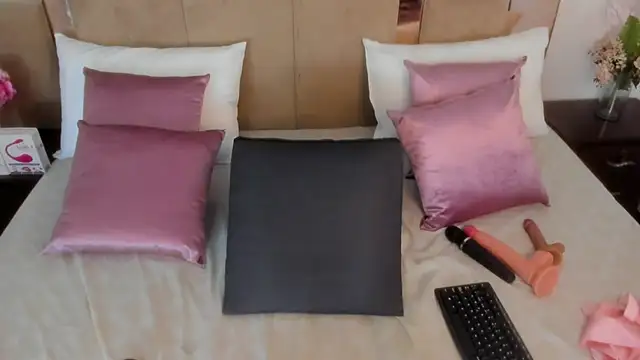 LizBrook élő XXX-chatje