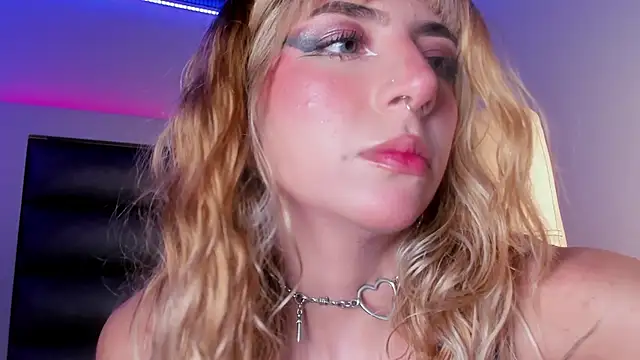 adhalee_js Live XXX-chat